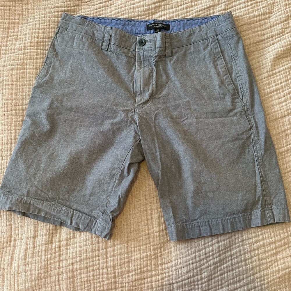 🩳MEN BANANA REPUBLIC SHORT 🩳